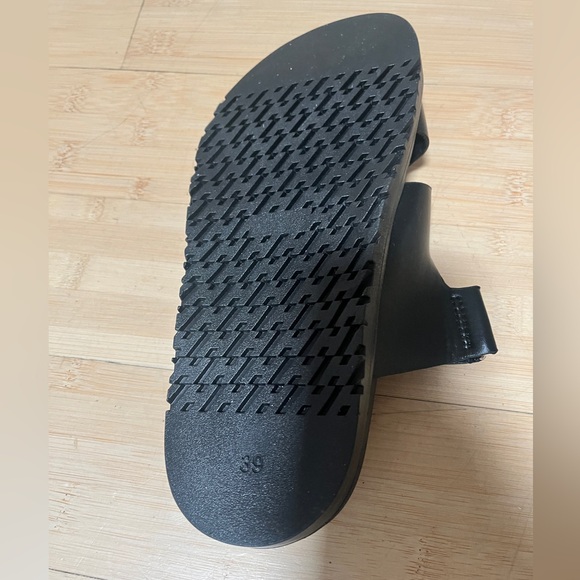 Never worn black Shuflie slides - Picture 5 of 5